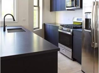 324 S Racine Ave #2N, Chicago, IL 60607