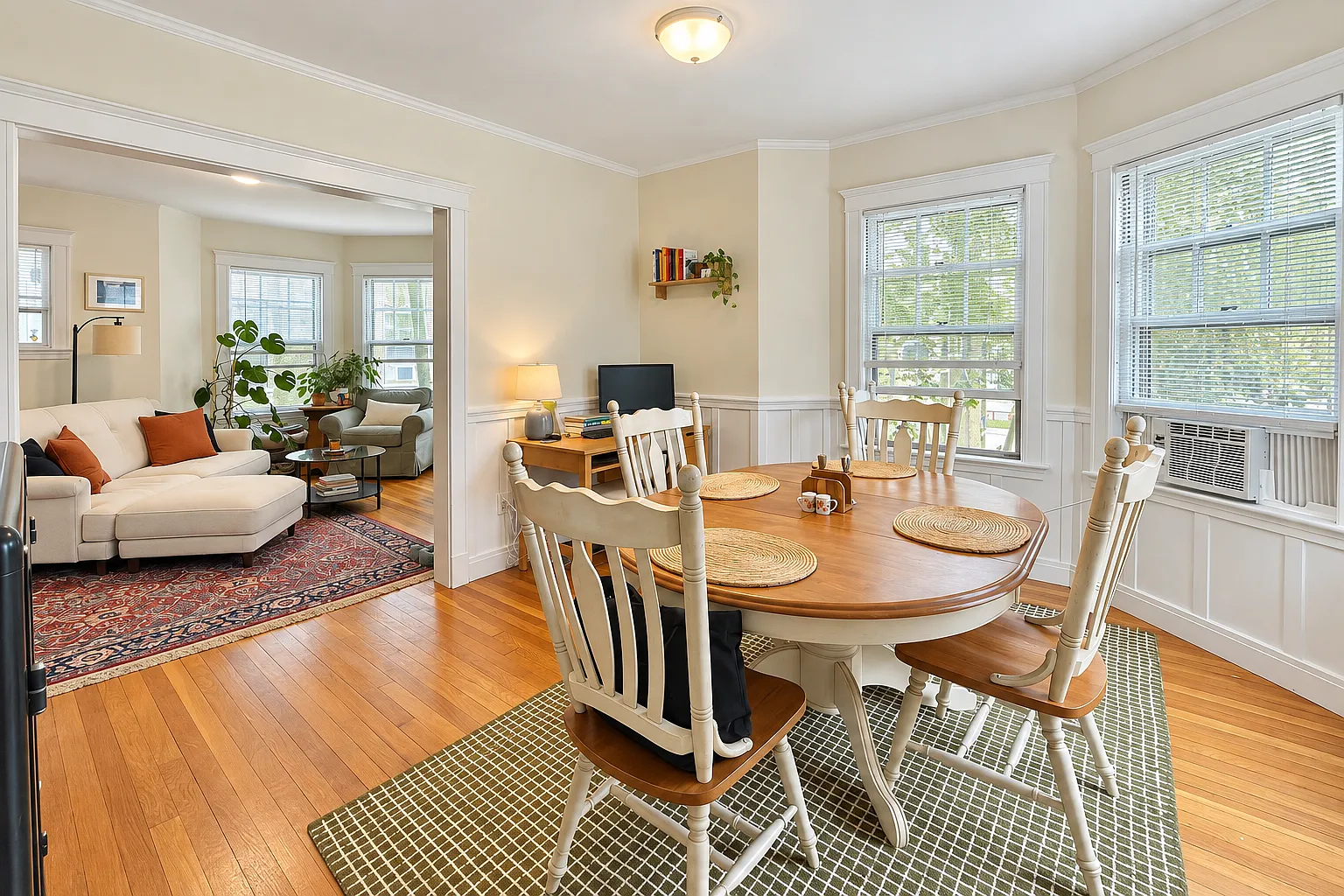 1 bed, 900 sqft, $3,100 — Photo 3