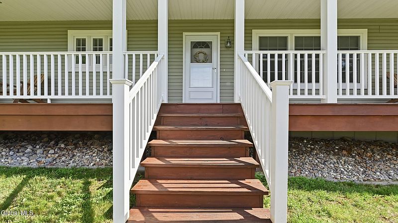 2nd image of 184 Hillview Road