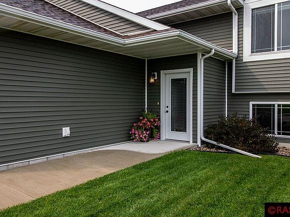 3rd image of 1136 Heron Dr