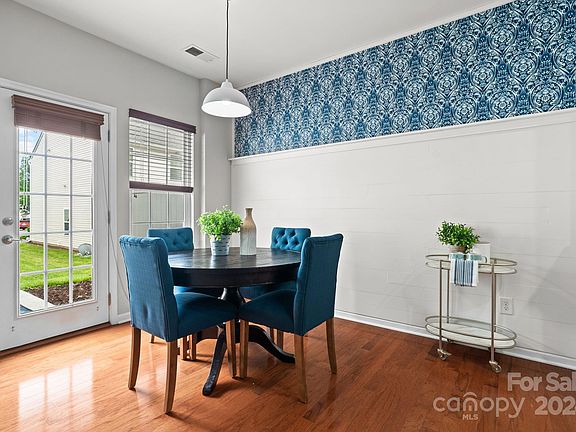4th image of 7744 Sweet Fern Way