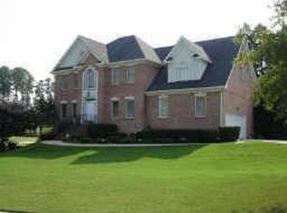 100 Jasmine Ct, Fayetteville, GA 30214