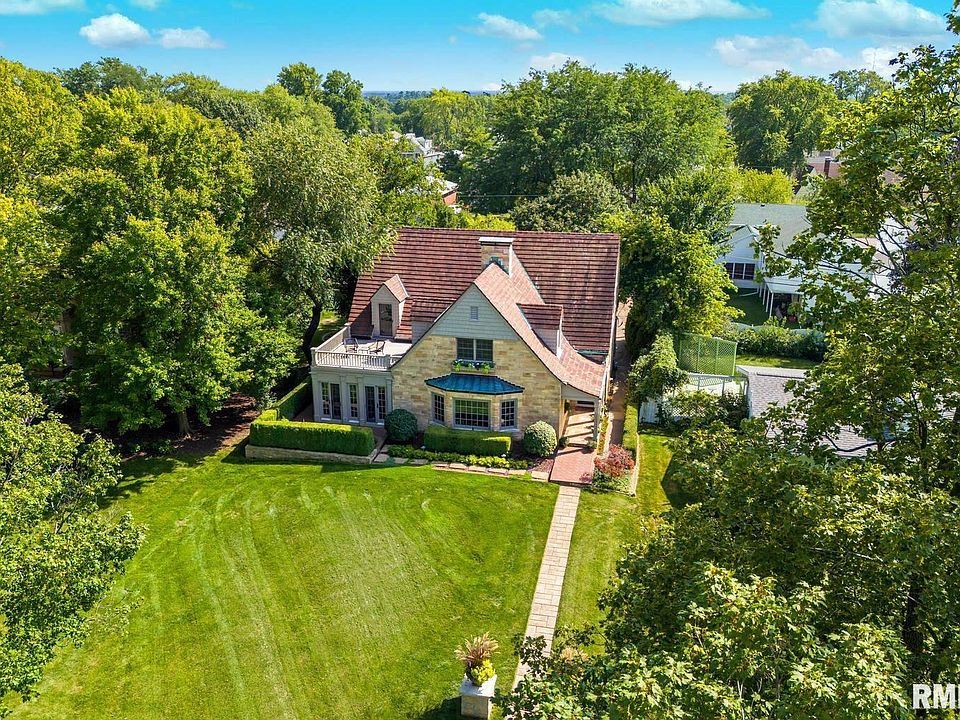 4943 N Grandview Dr, Peoria Heights, IL 61616 Zillow