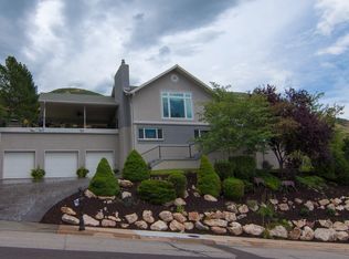 1258 Oakridge Dr, Centerville, UT 84014