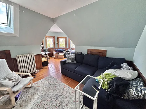 72 Thurston St Photo 1