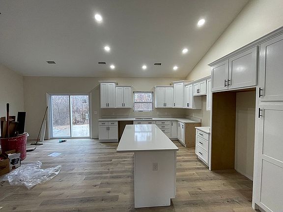 4th image of 50 Gvillo Ln