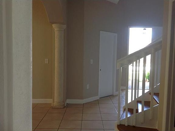 3rd image of 8871 NW 180th Ter