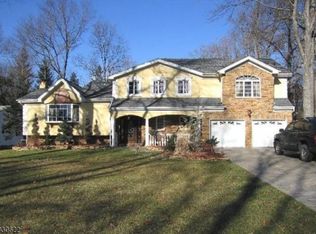 64 Windsor Way, Berkeley Heights, NJ 07922
