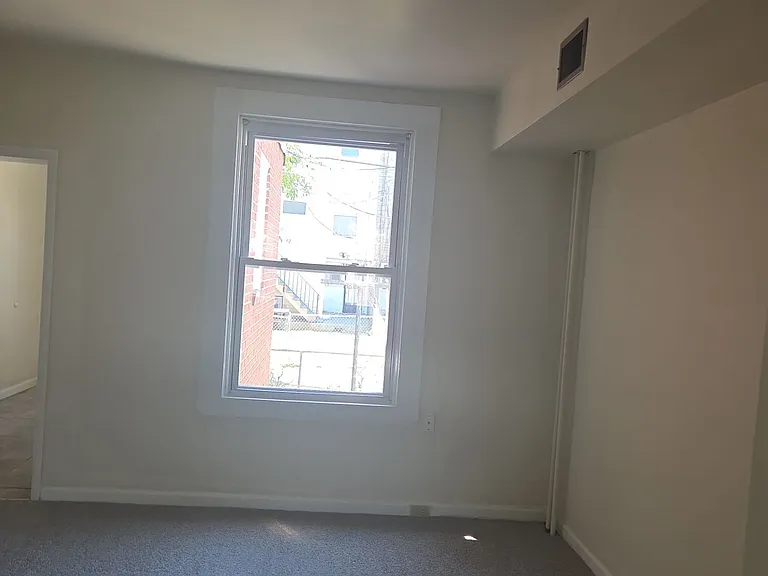 3424 Elmora Ave — Photo 4