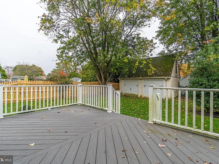 125 Grandview Rd — Photo 16