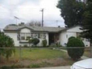2nd image of 854 Gleneagles Ave