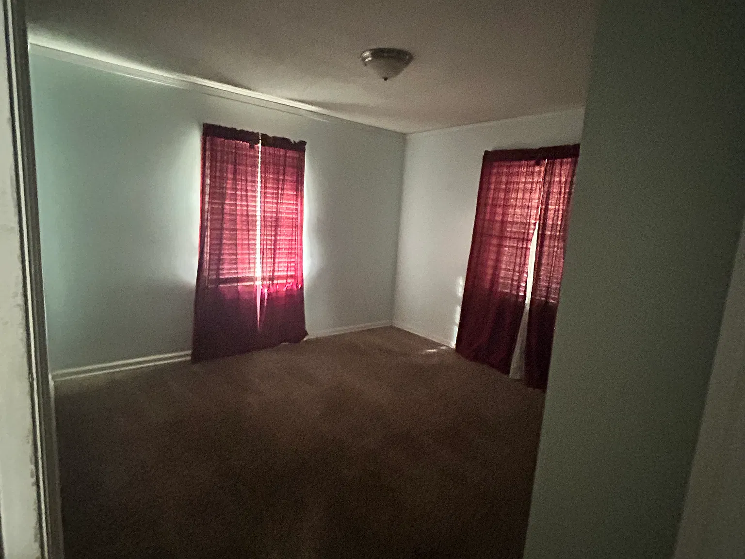 2 bed, 968 sqft, $1,650 — Photo 2