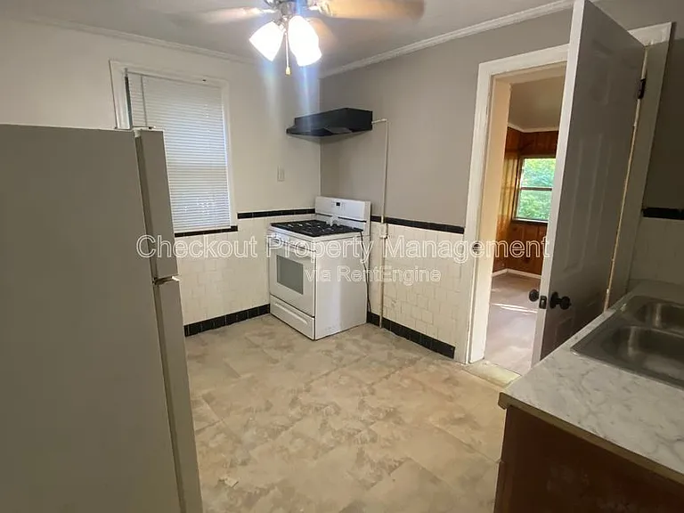 5516 Fairridge Ct — Photo 8