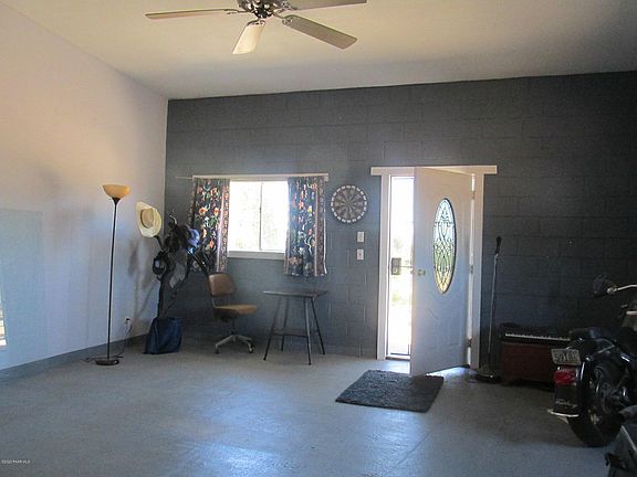 4th image of 7925 W Kensington Ln