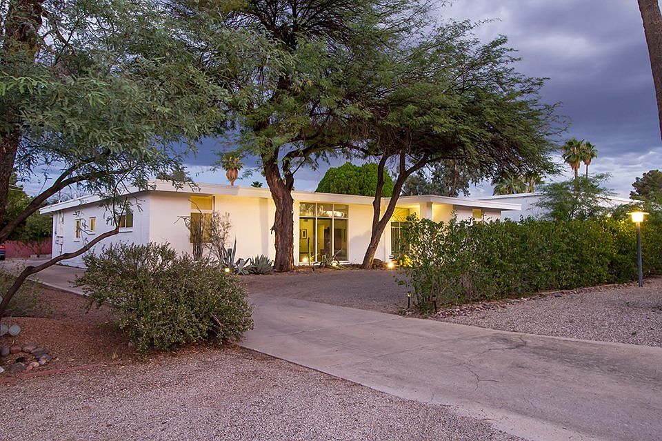1st image of 618 N Camino Miramonte