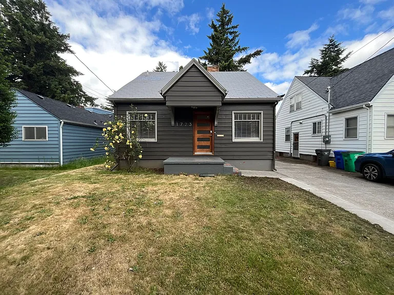 1723 NE 60th Ave — Photo 4