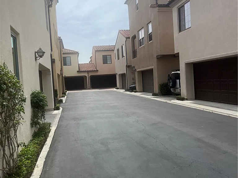 120 Strawberry Grv — Photo 23