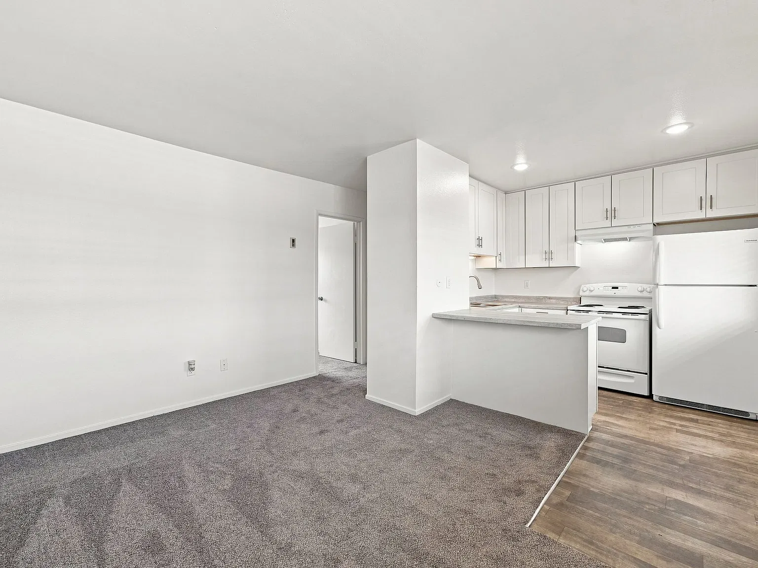 Vista del Sol Apartments — Photo 4