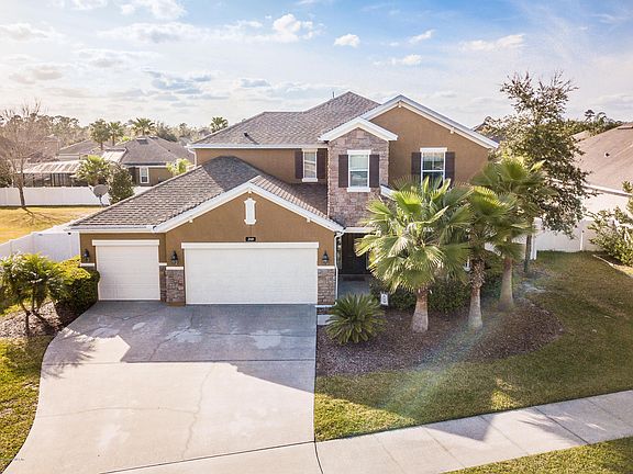 2nd image of 210 S Field Crest Dr