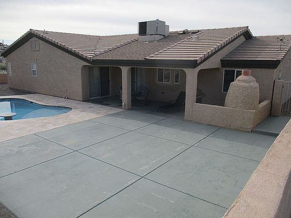 4th image of 1691 Chandler Dr
