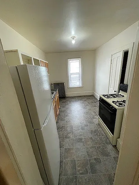 2 bed, 635 sqft, $1,150 — Photo 1