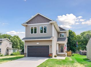 4663 Suffolk Rd, Mound, MN 55364