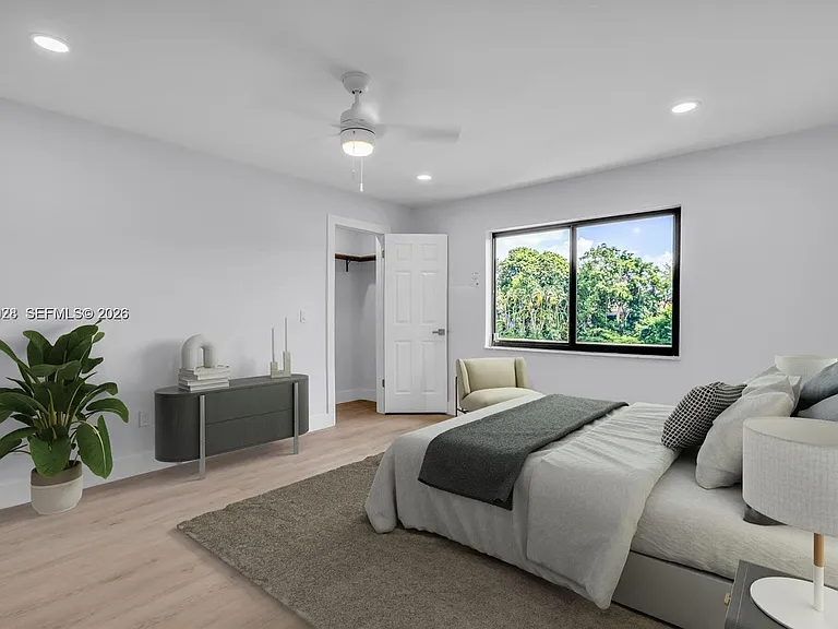 8535 Casa Del Lago #F — Photo 9