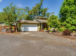 4117 E Amazon Dr, Eugene, OR 97405