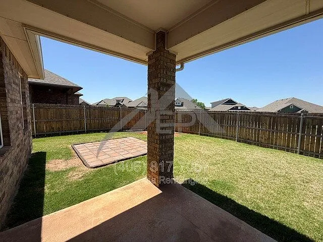 10001 Glover River Dr — Photo 22