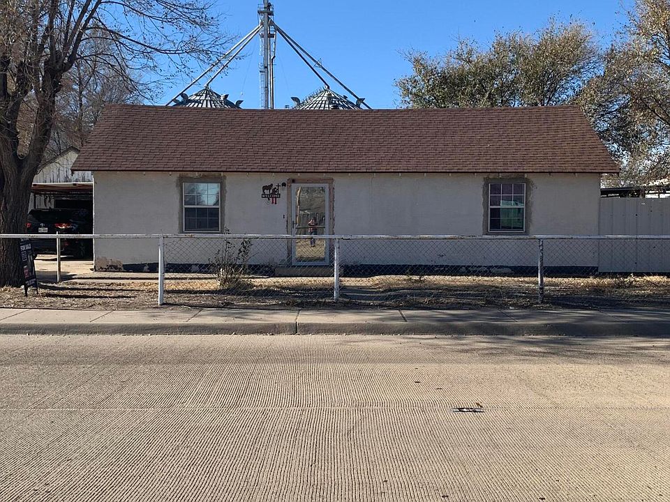 1st image of 611 N Poplar St