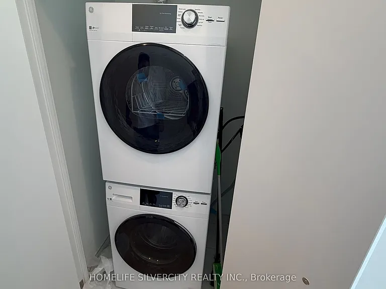 1 Fairview Rd E #3202 — Photo 17
