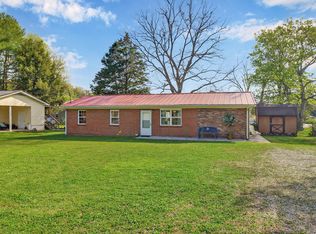 92 Mary Ann Ln, Pikeville, TN 37367
