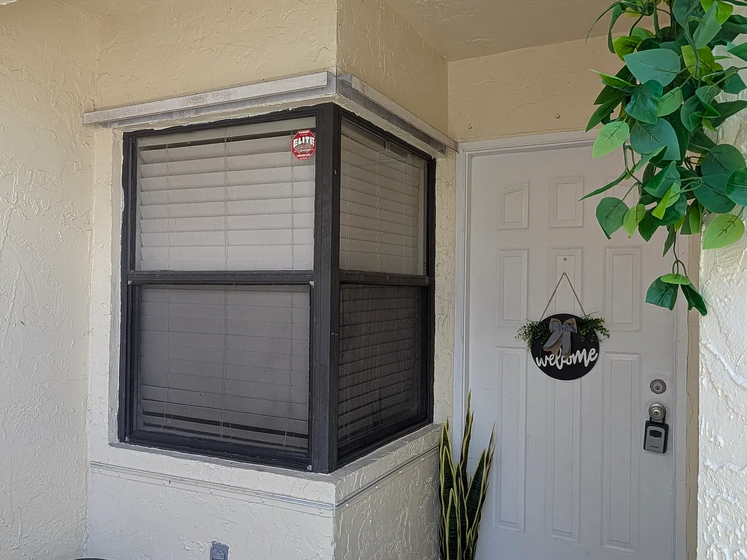 3 bed, 1125 sqft, $2,700 — Photo 4