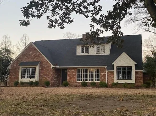 1116 Cloverdale Dr, Greenville, MS 38701