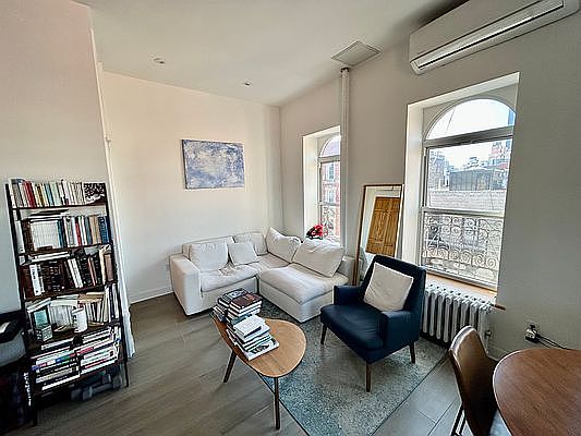 4th image of 92 Orchard St APT 19