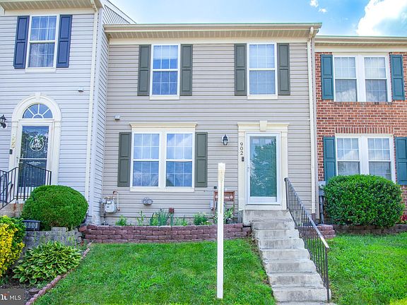 2nd image of 902 Felicia Ct