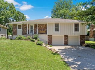 2816 SE 6th St, Blue Springs, MO 64014