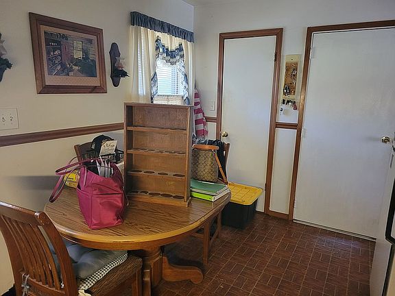 5th image of 6403 Hollywood Dr