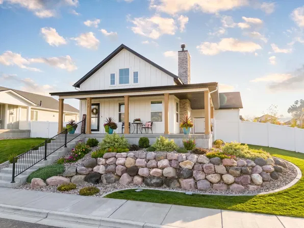 773 Harvest Springs Blvd, Chubbuck, ID 83202