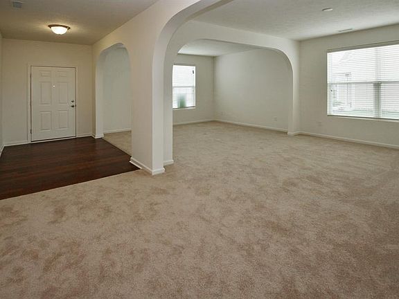 2nd image of 5566 Ralfe Rd