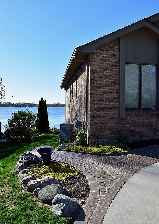 3047 Voorheis Lake Ct, Lake Orion, MI 48360 Zillow
