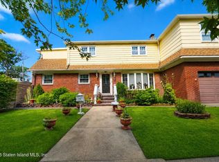 167 Sycamore St, Staten Island, NY 10308