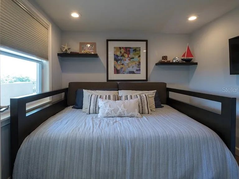 4325 Gulf Of Mexico Dr #507 — Photo 22