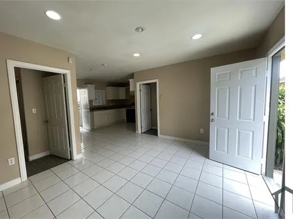 752 Martin Luther King Jr Ave, Long Beach, CA 90813