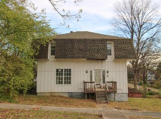 833 Kinzer St, Poplar Bluff, MO 63901