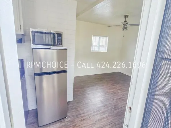 258 W 11th St, San Pedro, CA 90731