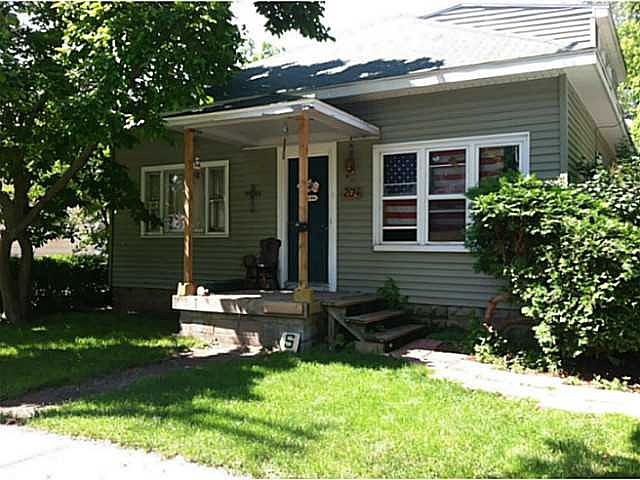 1st image of 204 W Lincoln St