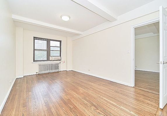 2nd image of 850 Amsterdam Ave APT 2C