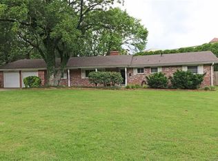1833 Moonlight Dr, Bartlesville, OK 74006