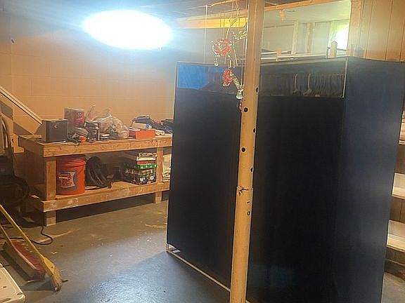 4th image of 4455 Burgundy Dr